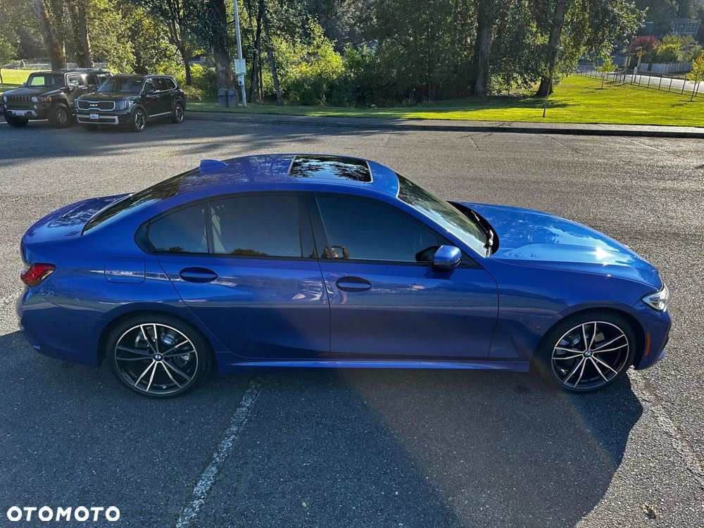 BMW Seria 3 330i M Sport - 11