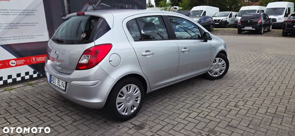 Opel Corsa 1.2 16V Enjoy - 12