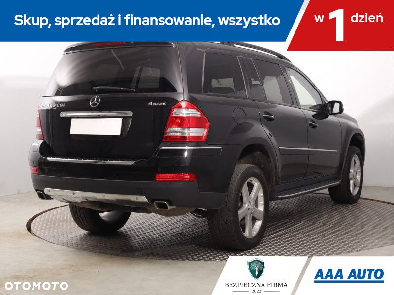 Mercedes-Benz GL - 6