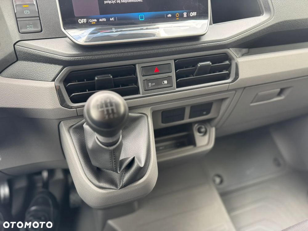 Volkswagen Crafter Furgon Niski Dach - 20