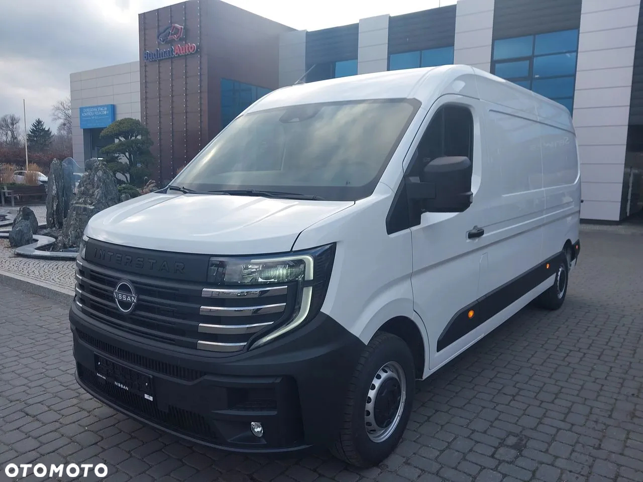 Nissan Interstar L3H2 - 24