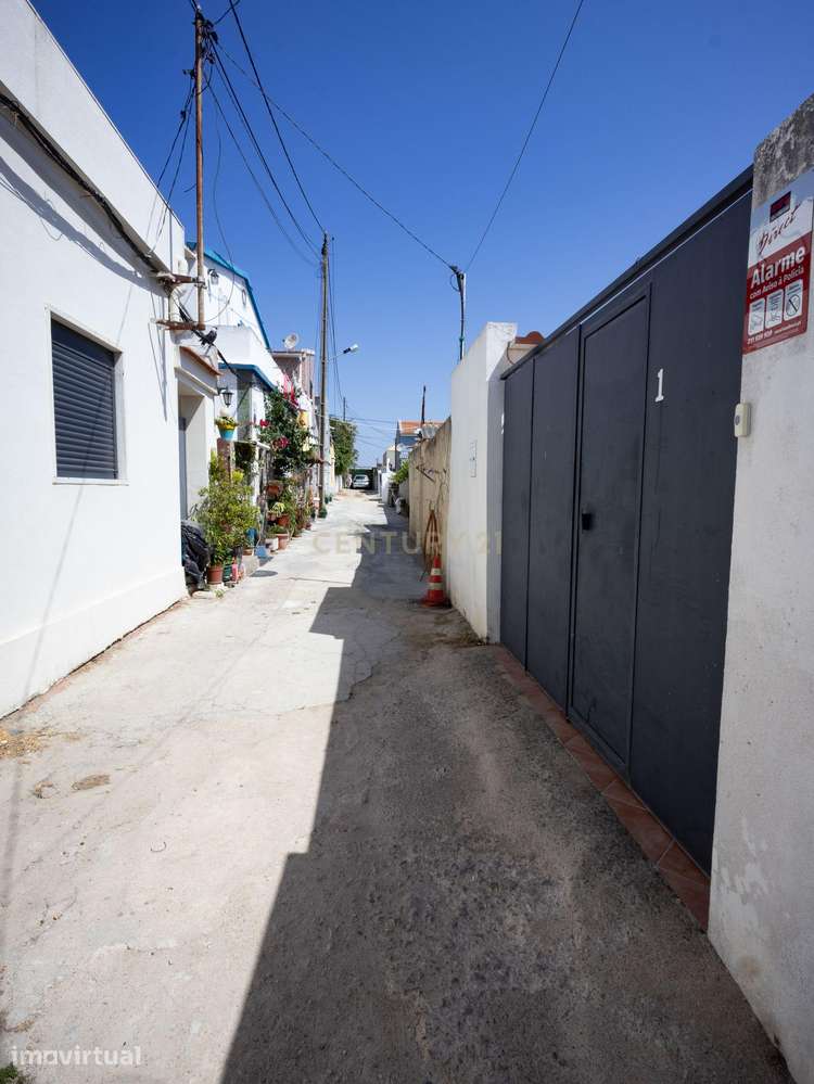 Moradia T1 em Almada, União das Freguesias de Caparica e Trafaria - Grande imagem: 3/12