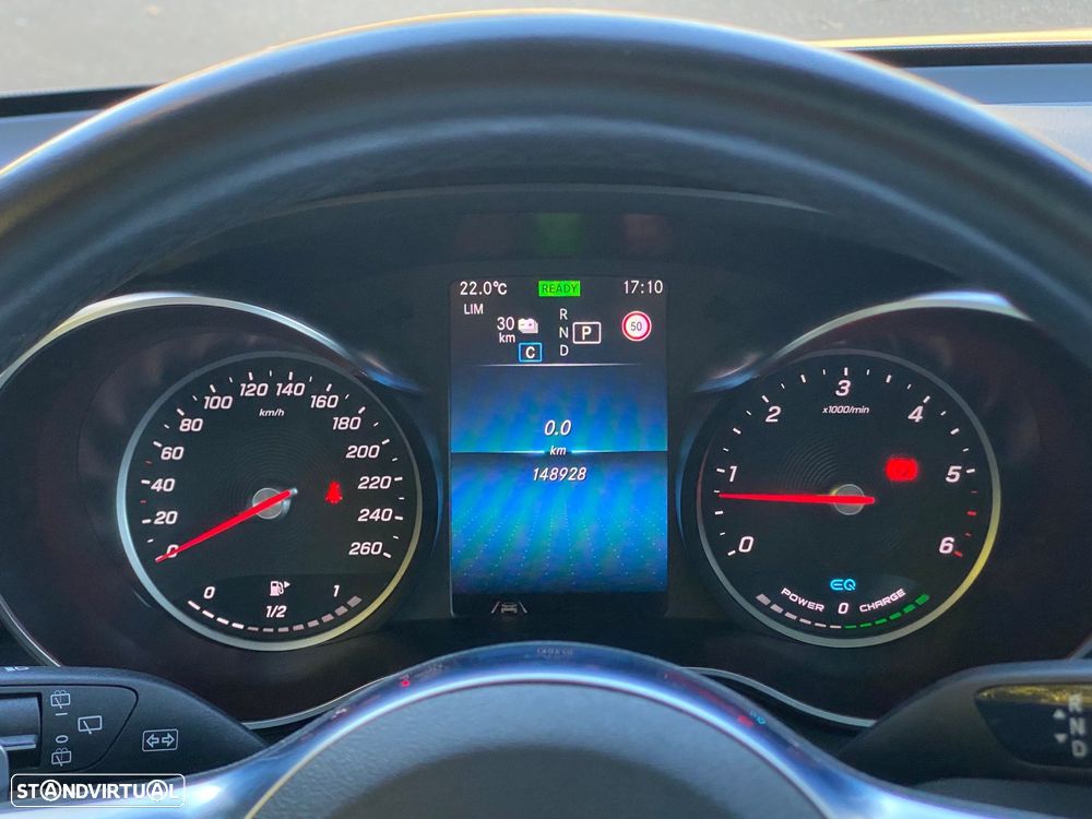 Mercedes-Benz GLC 300 - 29