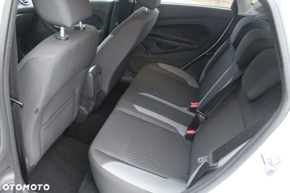 Ford Fiesta 1.0 EcoBoost Start-Stop Titanium - 17