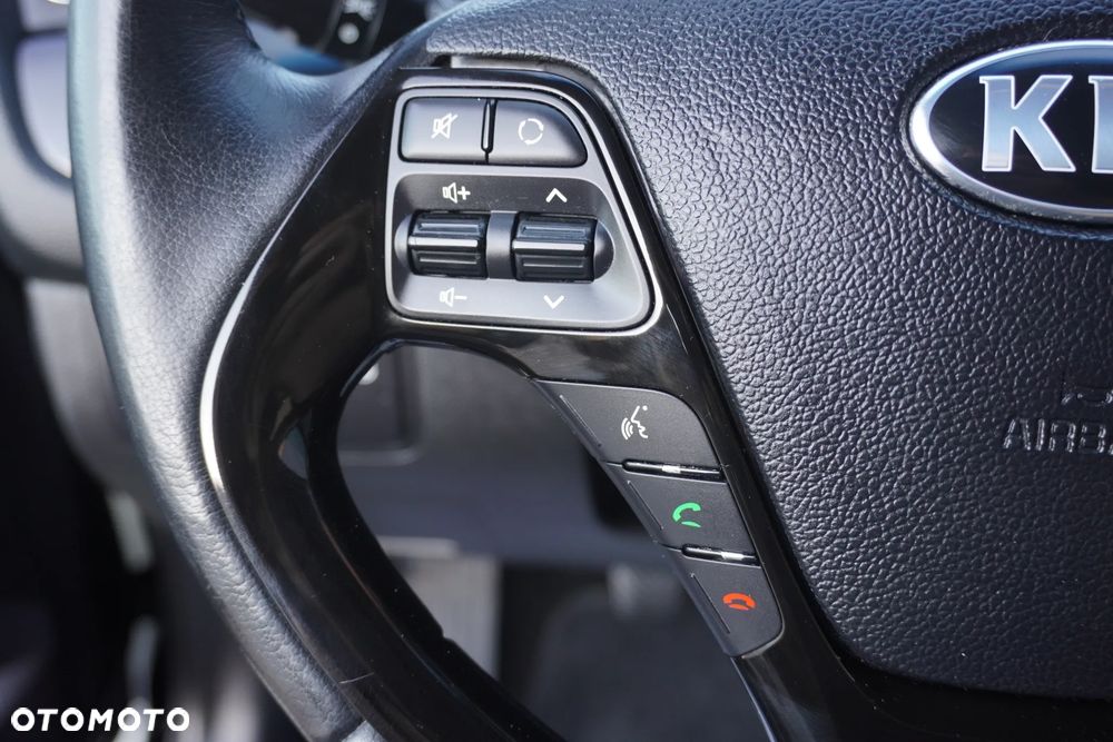 Kia Ceed 1.6 GDI ISG Dream-Team Edition - 28