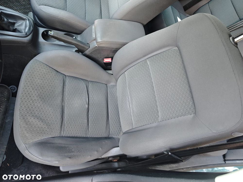 Volkswagen Passat 1.9 TDI Comfortline - 8