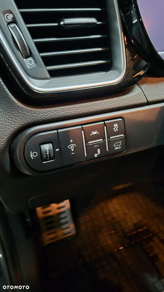 Kia XCeed 1.6 T-GDI L Business Line DCT - 12