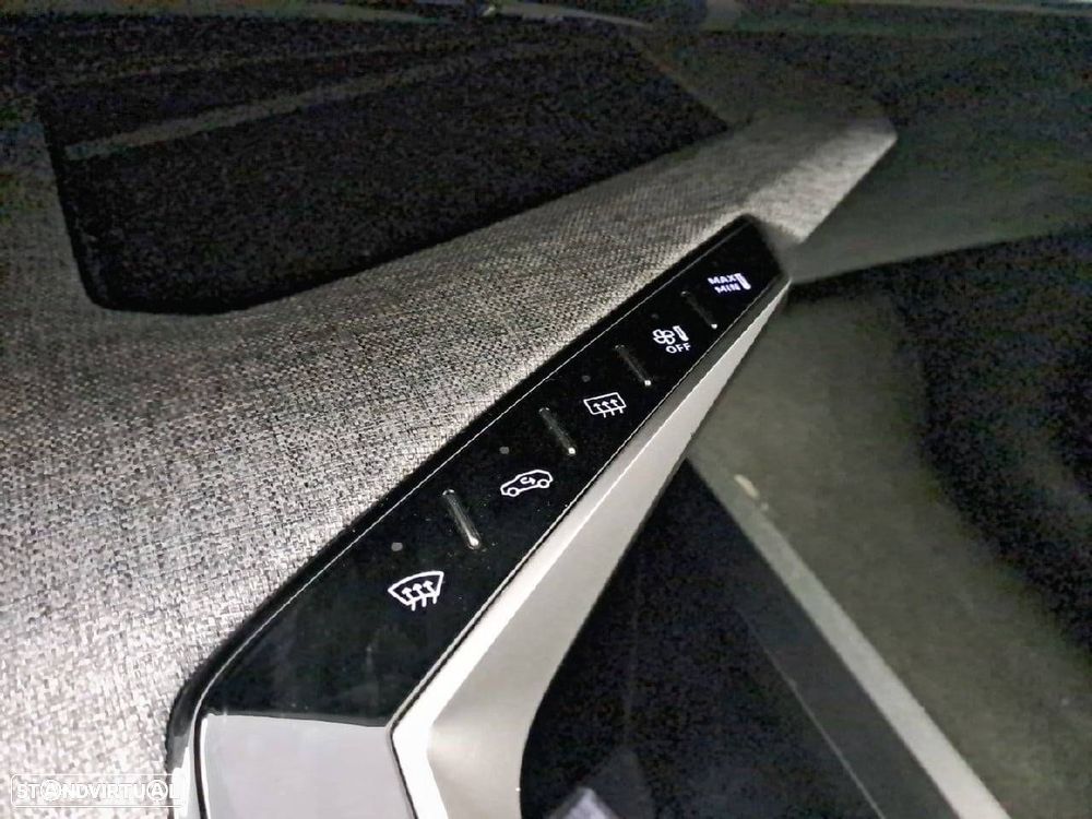 Peugeot 3008 1.2 Hybrid Allure e-DCS6 - 20