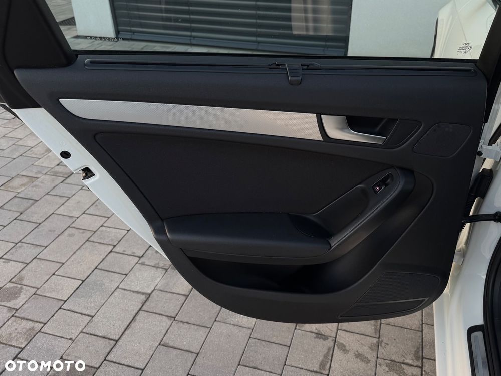 Audi A4 Avant 2.0 TDI Quattro - 35