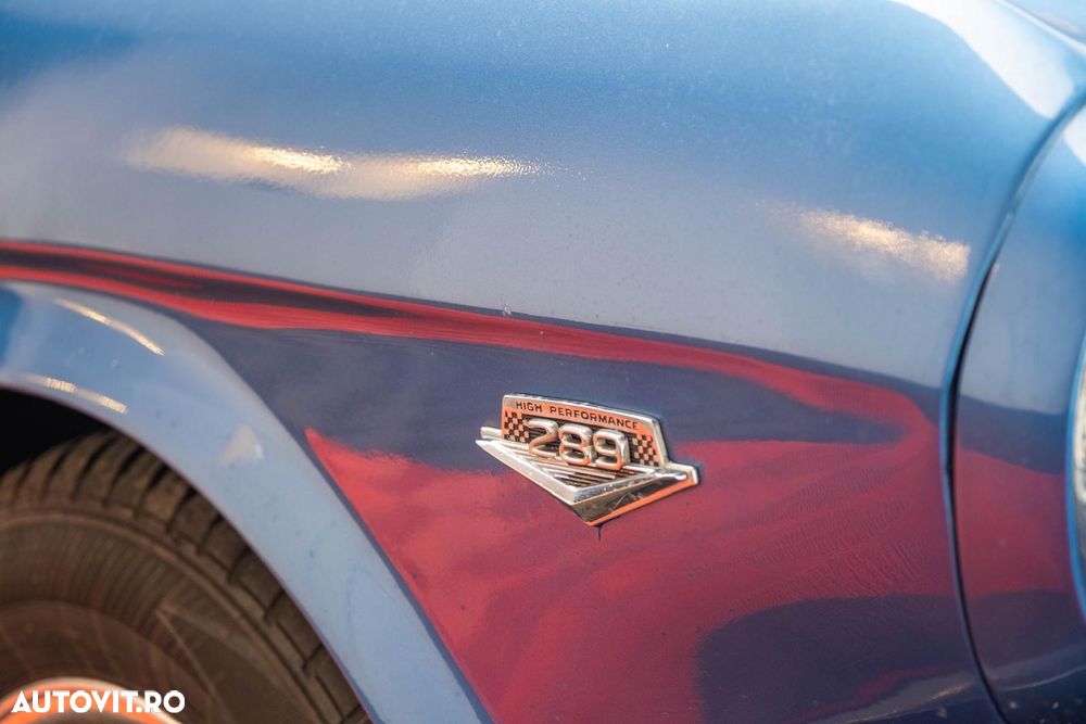 Ford Mustang - 4