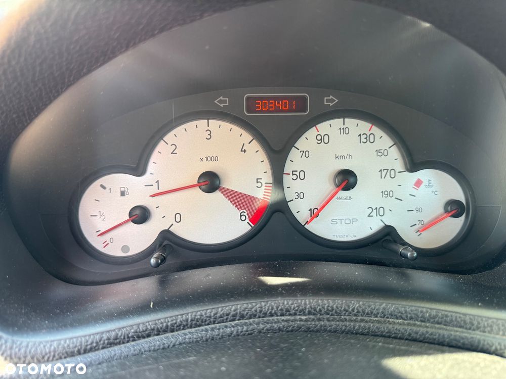 Peugeot 206 1.4 HDi Happy - 23