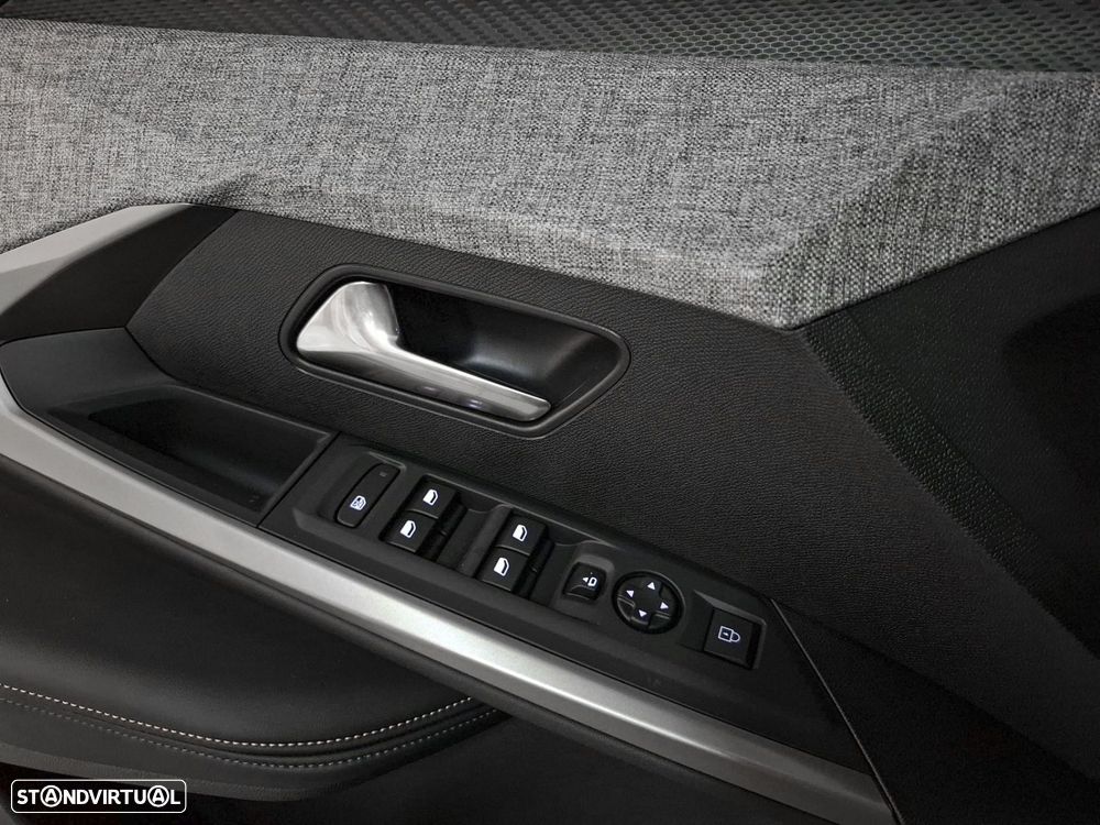 Peugeot E-5008 73 kWh Allure - 22