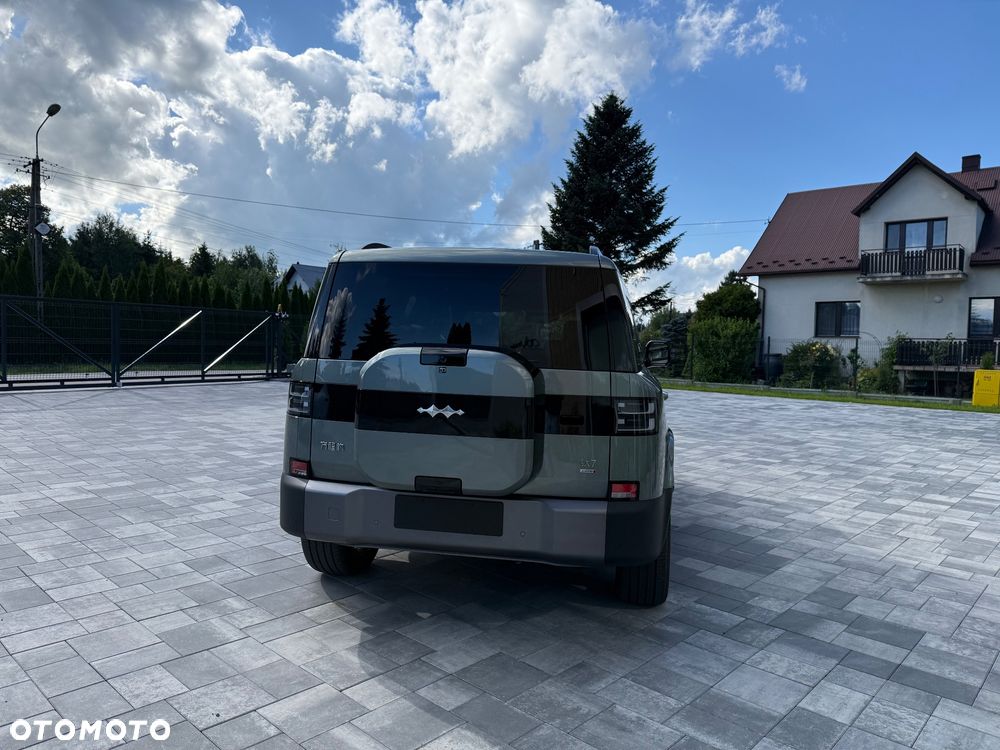 BYD Leopard 7 - 12