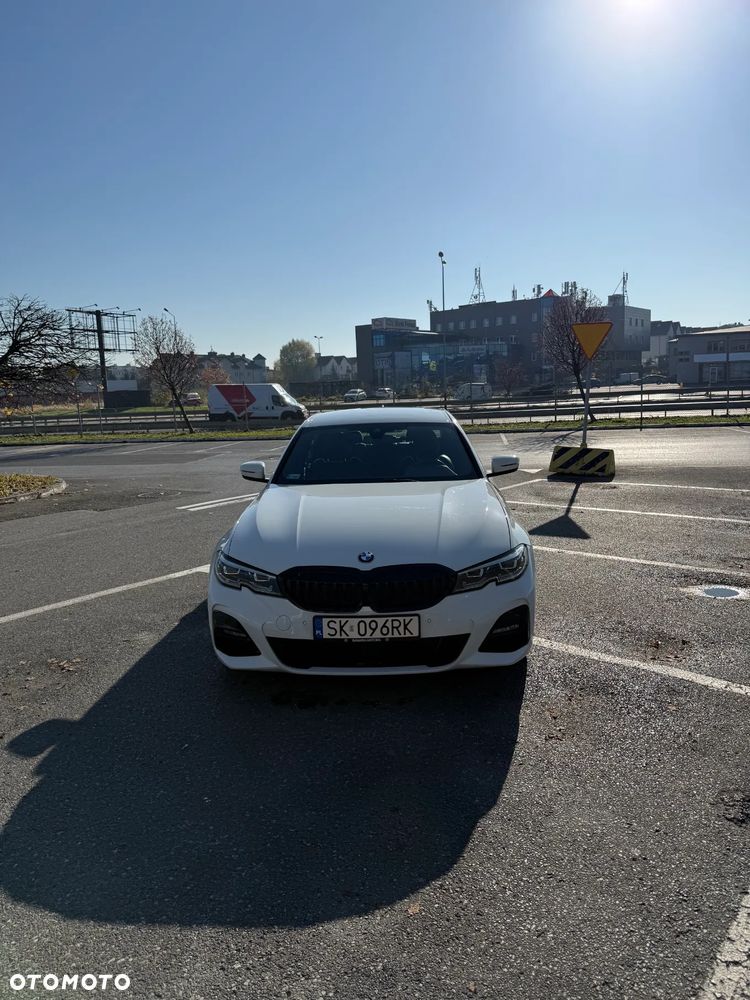BMW Seria 3 320d xDrive M Sport - 2