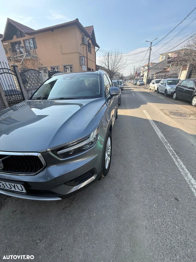 Volvo XC 40 D3 AWD Momentum - 2