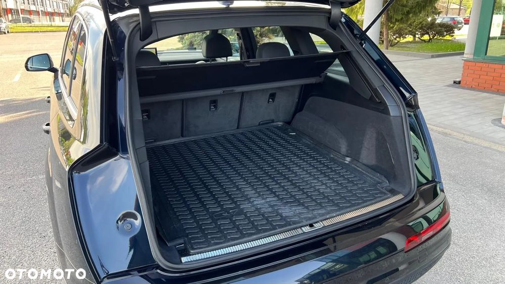 Audi Q7 - 16