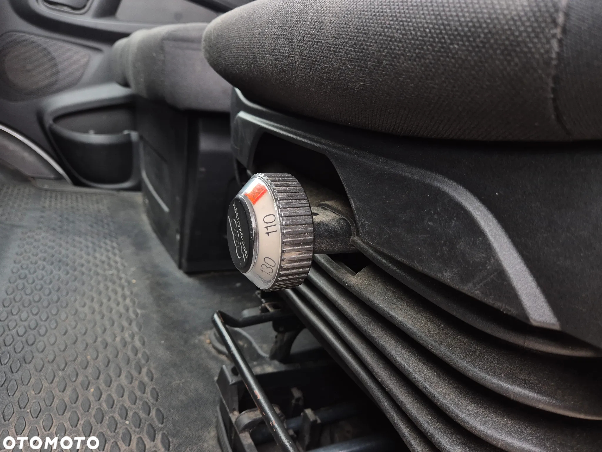 Iveco Daily 35C15 3.0HPi, kontener, chłodnia Carrier Xarios 350 - 11
