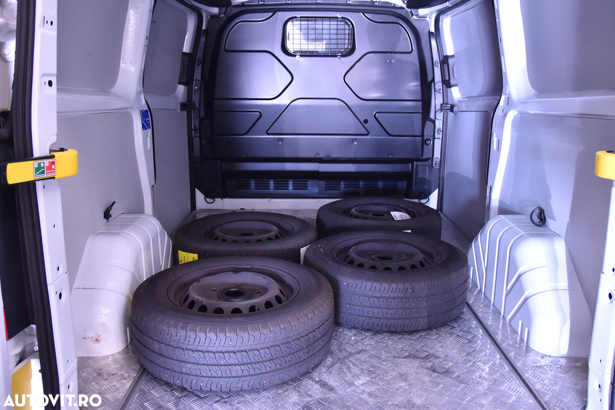 Ford Transit Custom L1H1 - 21