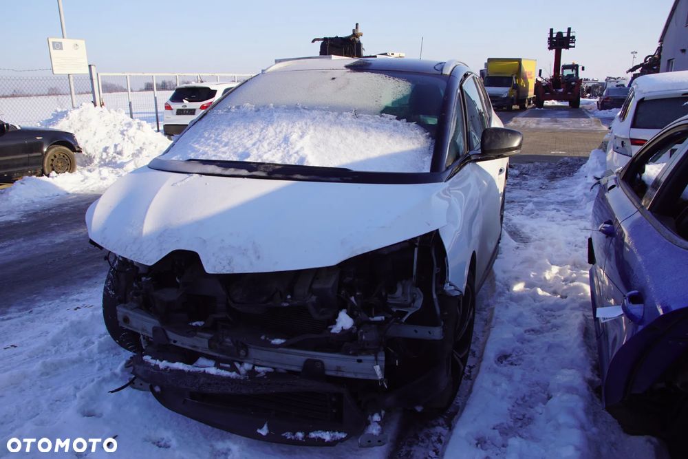 Auto na części - Renault Grand Scenic IV 1.3 TCE 159 KM H5H 450 BIXUF 2019R Silnik Skrzynia Drzwi Klapa Zderzak Lampa Szyba Klamka Lusterko Panorama Deska Kokpit Sterownik Moduł Czujnik Licznik Wyświetlacz Panel Kierownica - 3