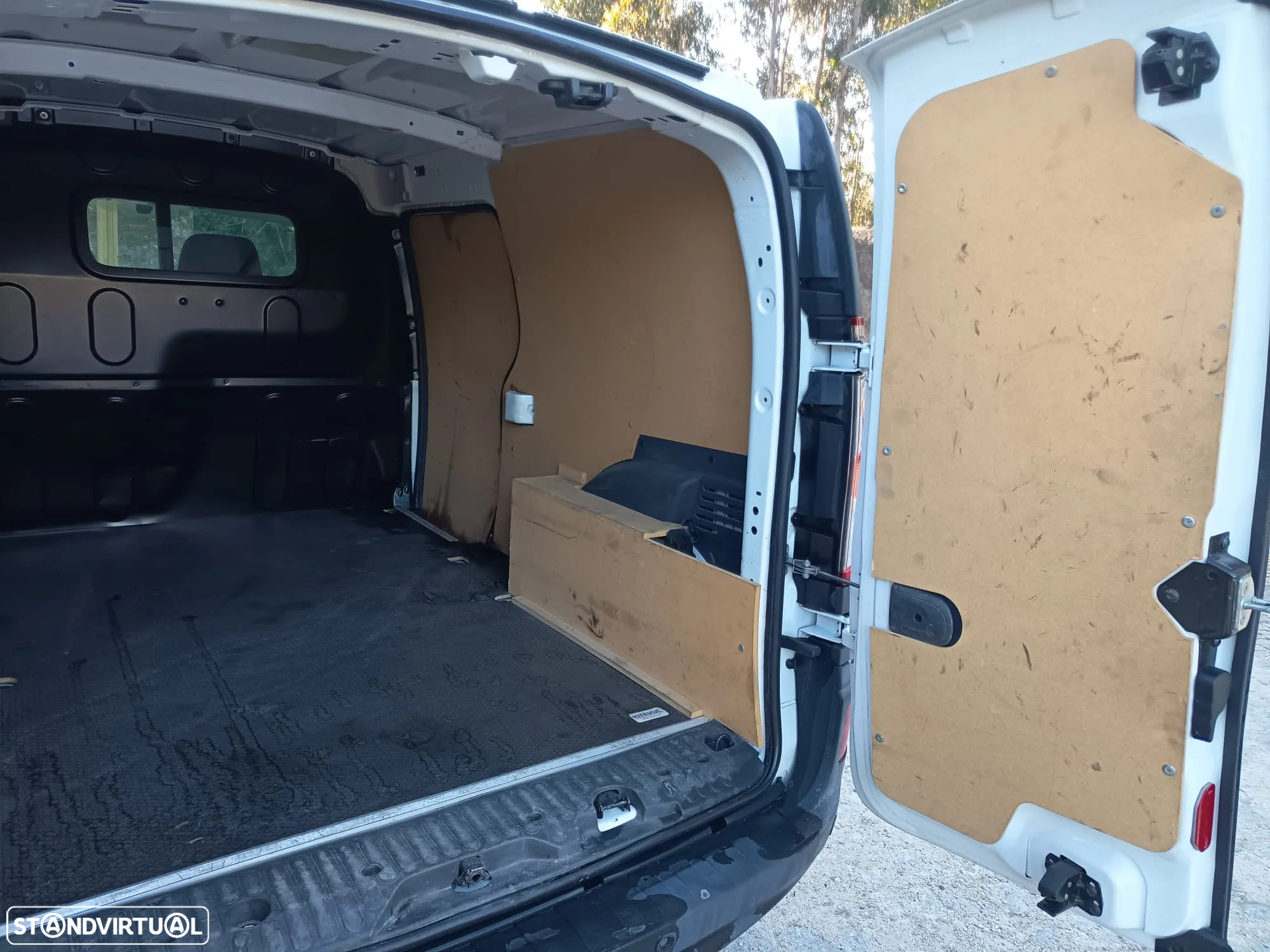 Renault KANGOO MAXI IVA DEDUTÍVEL - 13