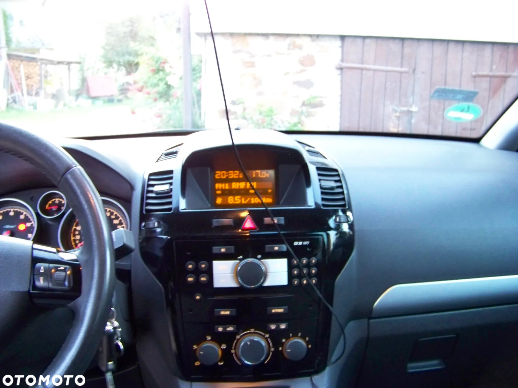Opel Zafira 1.6 111 - 25