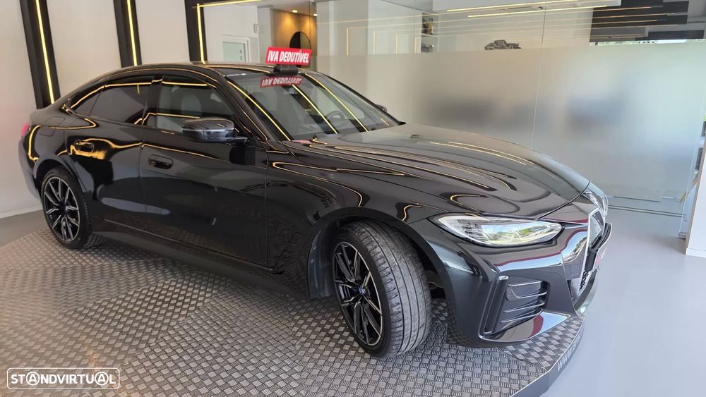 BMW i4 eDrive40 Pack Desportivo M - 18