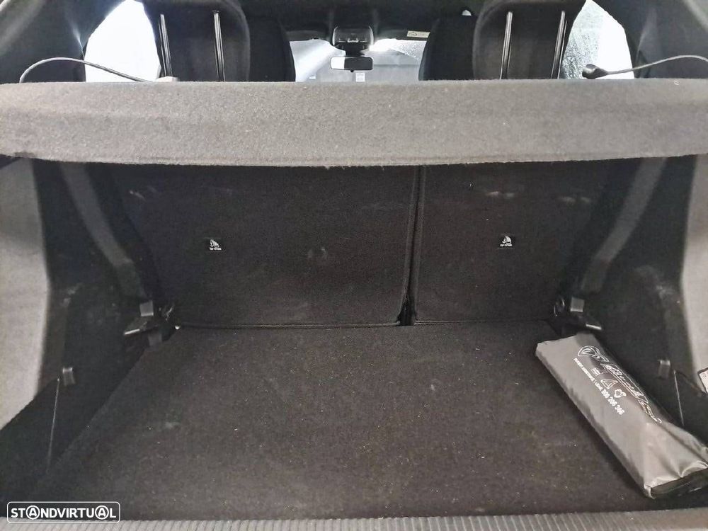 Peugeot 2008 1.2 PureTech Style - 6