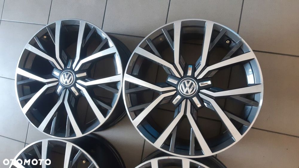 VW Tiguan II Felgi Aluminiowe 17Cali 5na601025a - 4