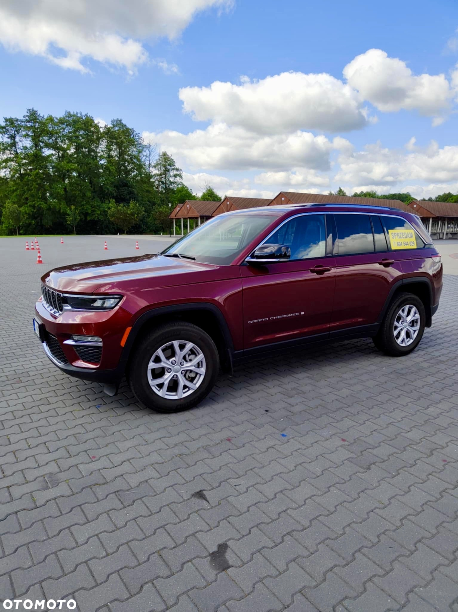 Jeep Grand Cherokee - 2
