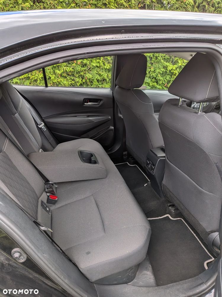 Toyota Corolla 1.8 Hybrid Active - 8