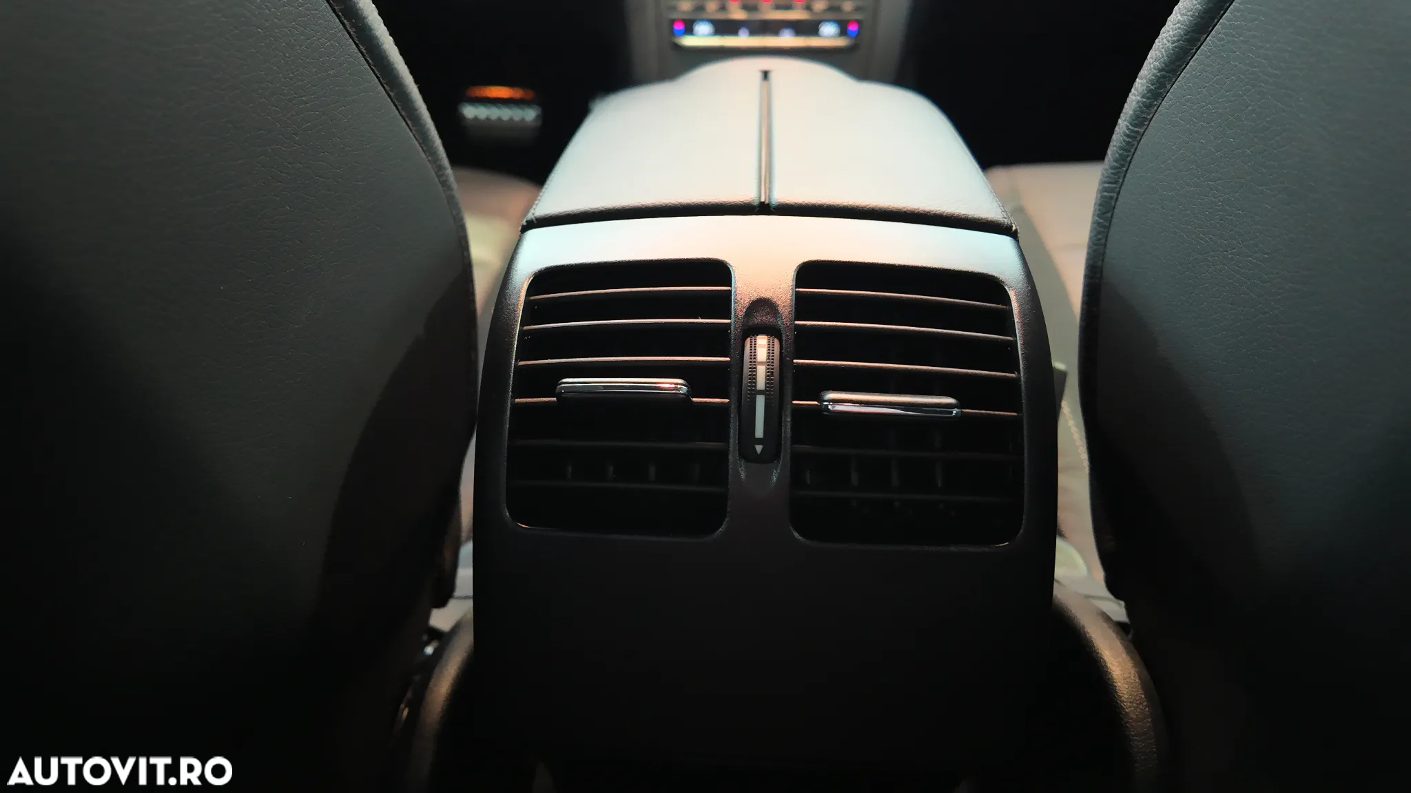 Mercedes-Benz E 220 (BlueTEC) d Coupe 9G-TRONIC - 36
