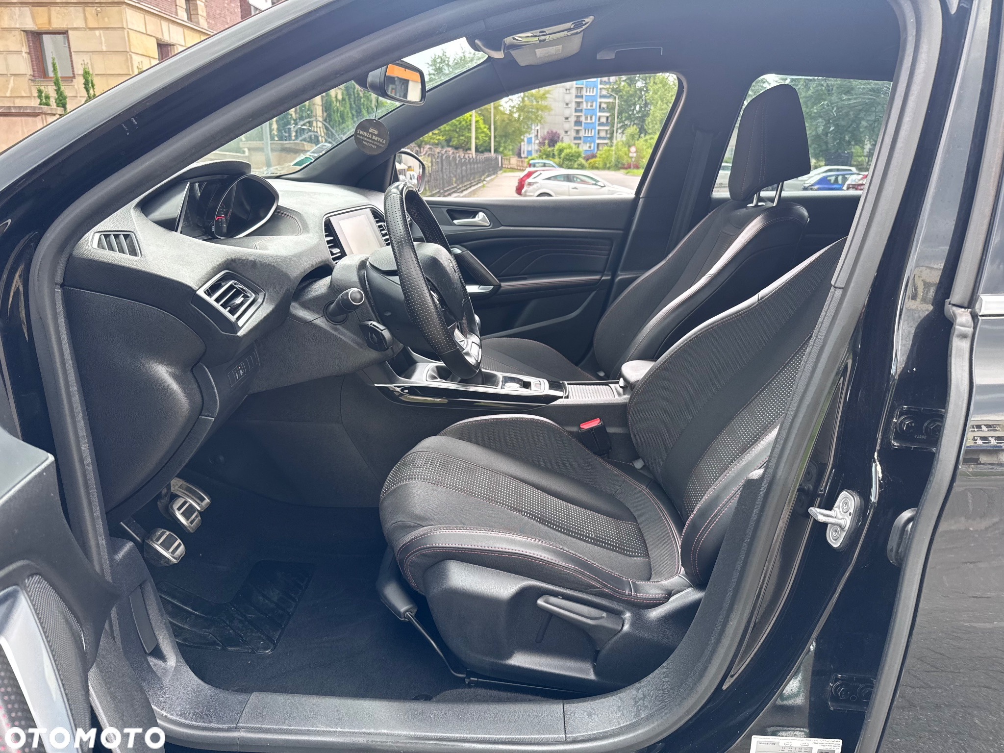 Peugeot 308 1.2 PureTech Allure S&S - 38