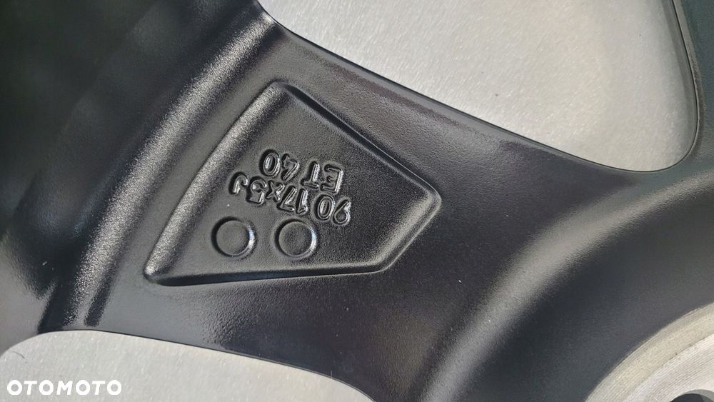 FELGA TOYOTA AYGO II YARIS 5x17 17 ET40 4X100 - 8