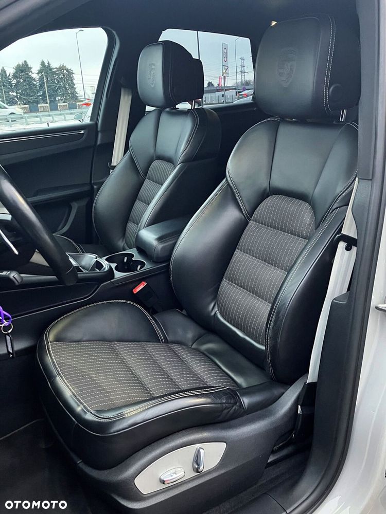 Porsche Macan - 11