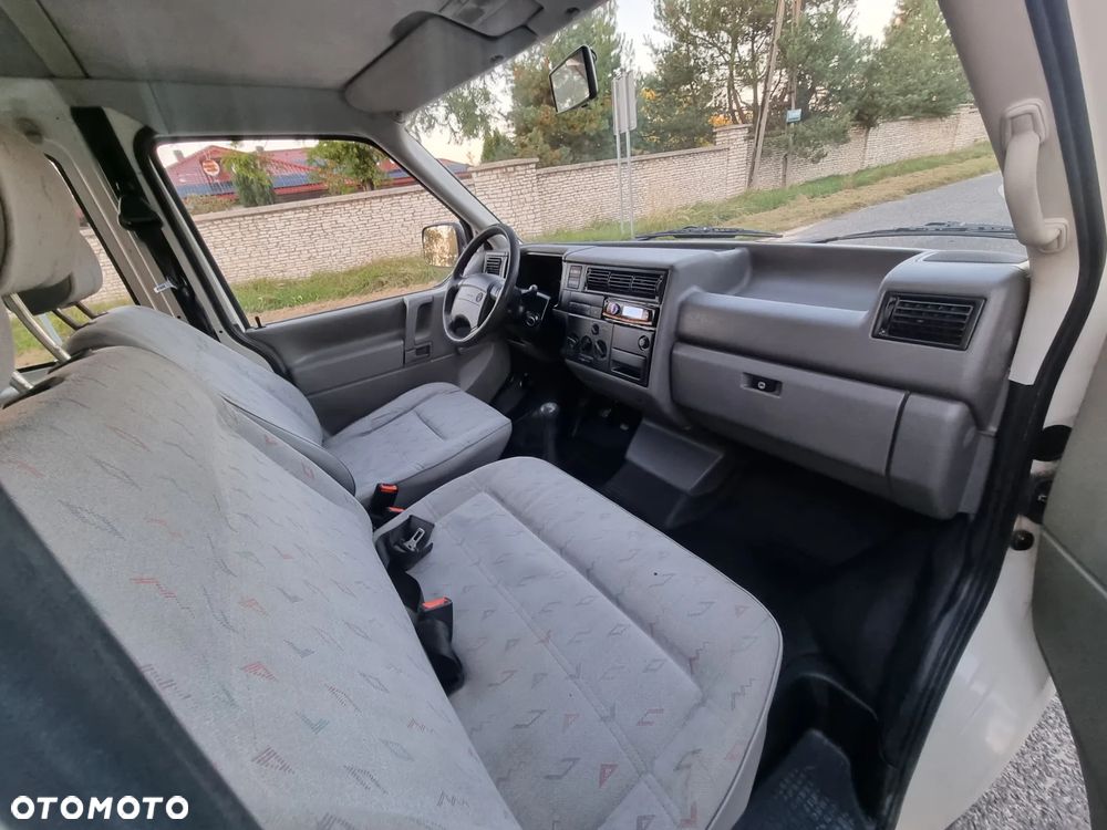 Volkswagen Transporter Standard - 16