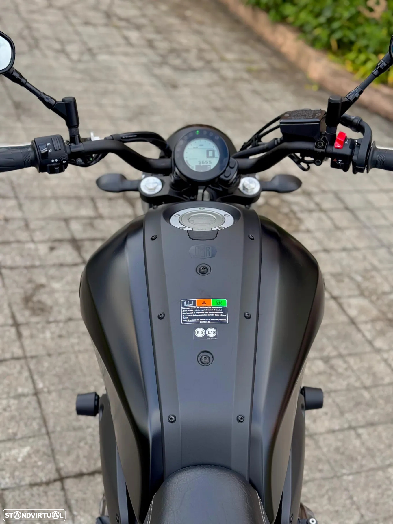 Yamaha XSR 700 - 8