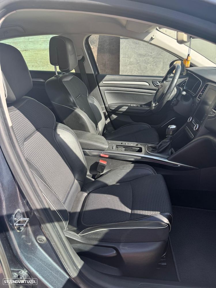 Renault Mégane ENERGY dCi 130 Start & Stop Bose Edition - 15