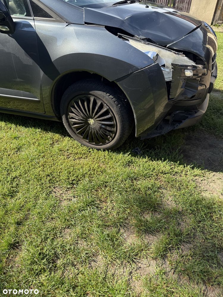 Peugeot 3008 2011 photo 2