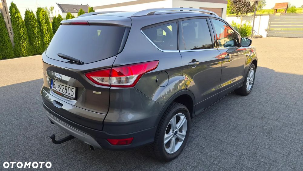 Ford Kuga 1.6 EcoBoost 2x4 Titanium - 29