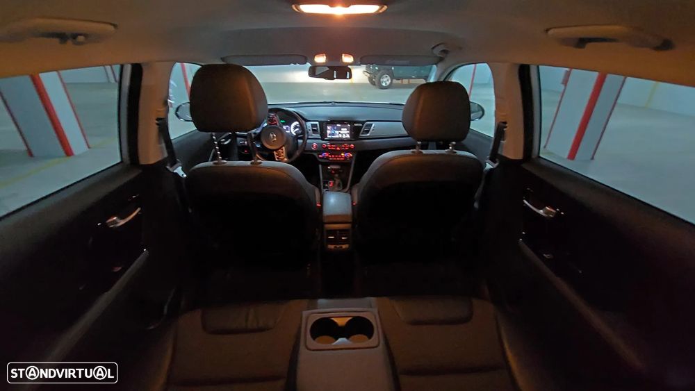 Kia Niro 1.6 GDi HEV - 12