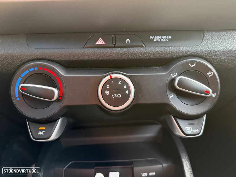 Kia Stonic 1.2 Urban - 39
