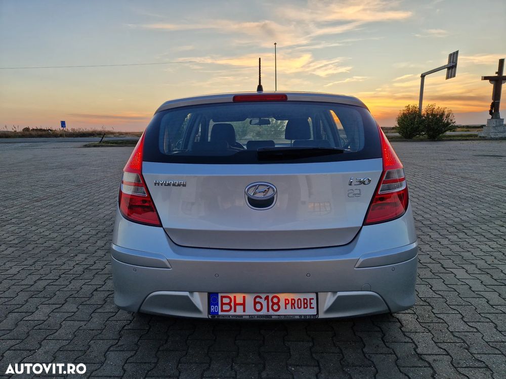 Hyundai i30 1.4 GL Classic - 6
