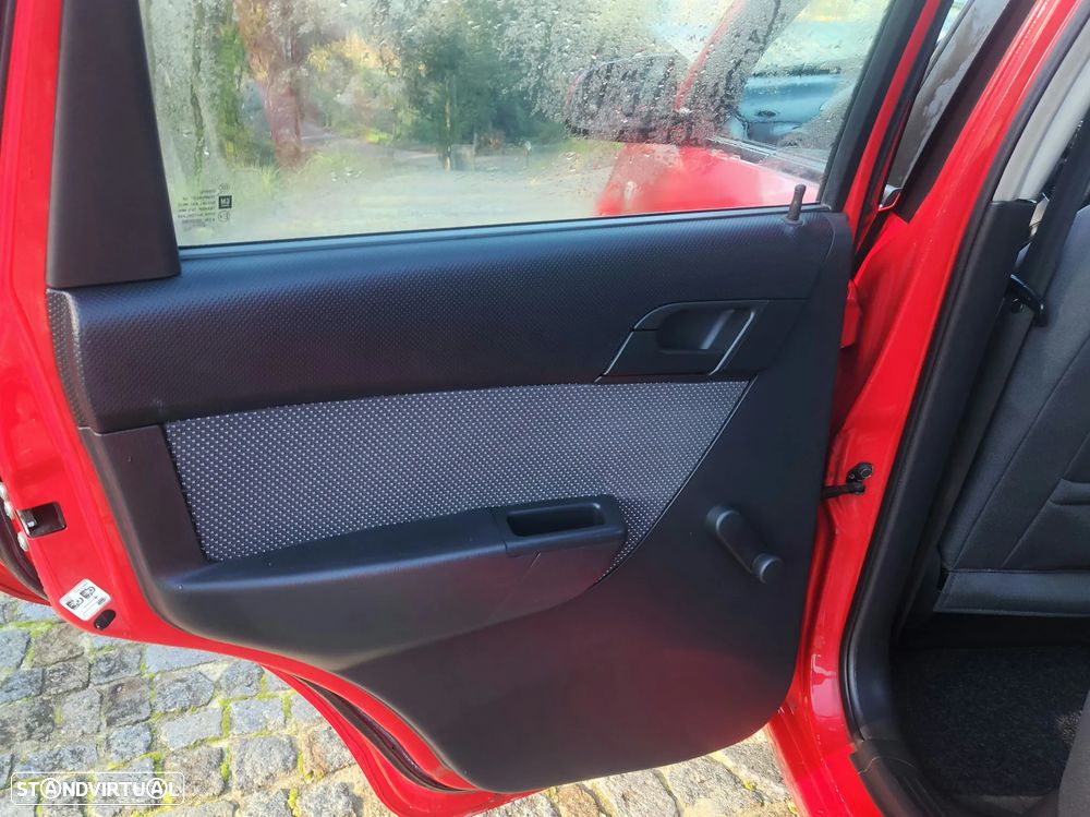 Chevrolet Aveo 1.2 LS - 18