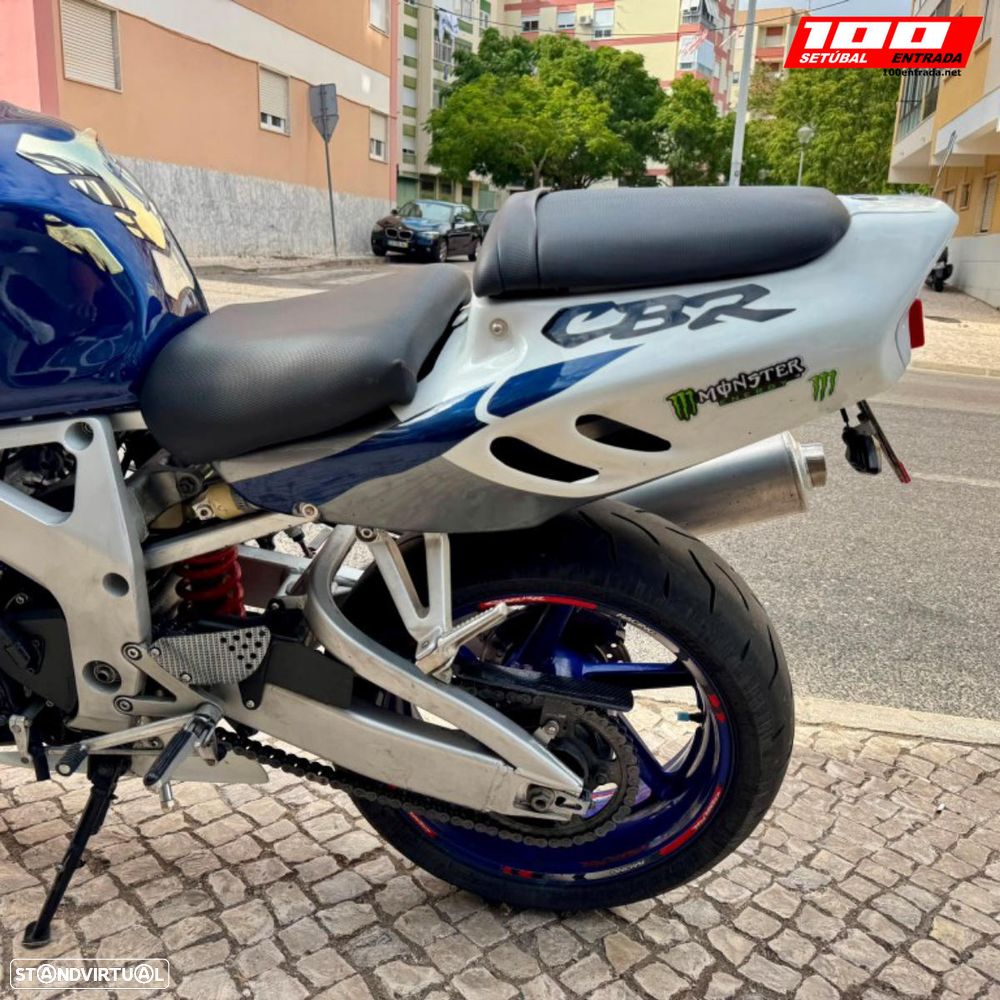 Honda CBR 900 RR - 7
