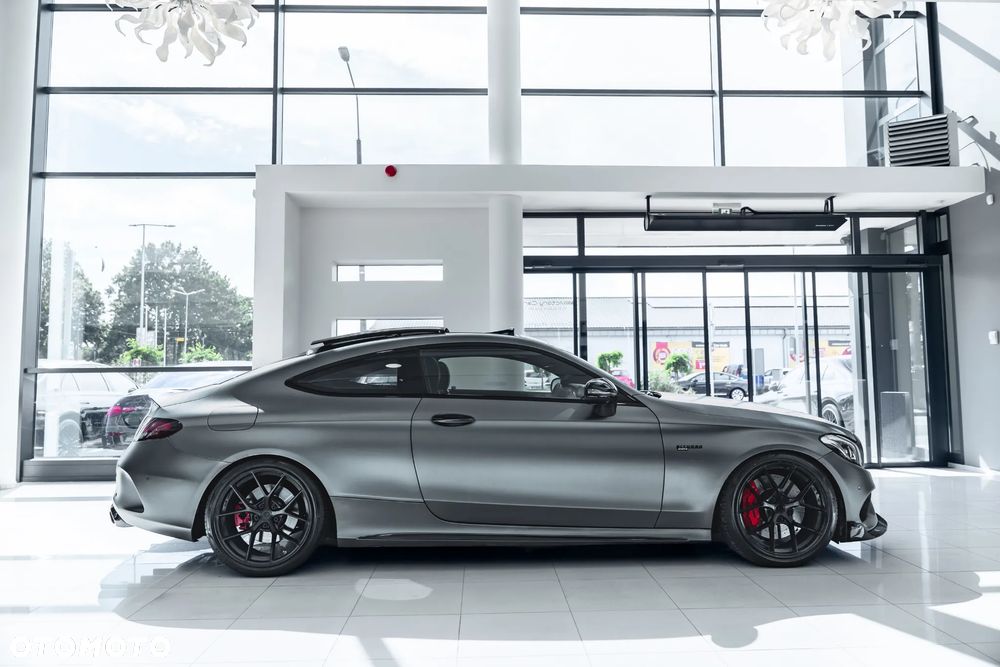Mercedes-Benz Klasa C AMG 43 4Matic 9G-TRONIC - 19