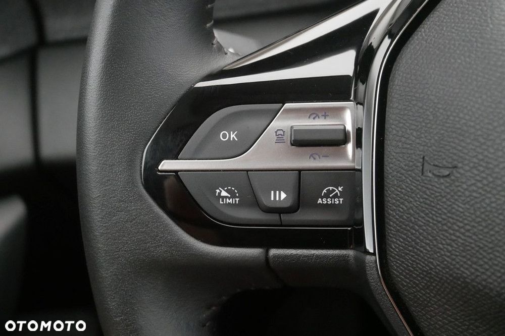 Peugeot 308 - 23