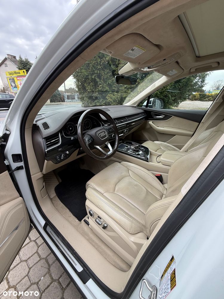 Audi Q7 - 9
