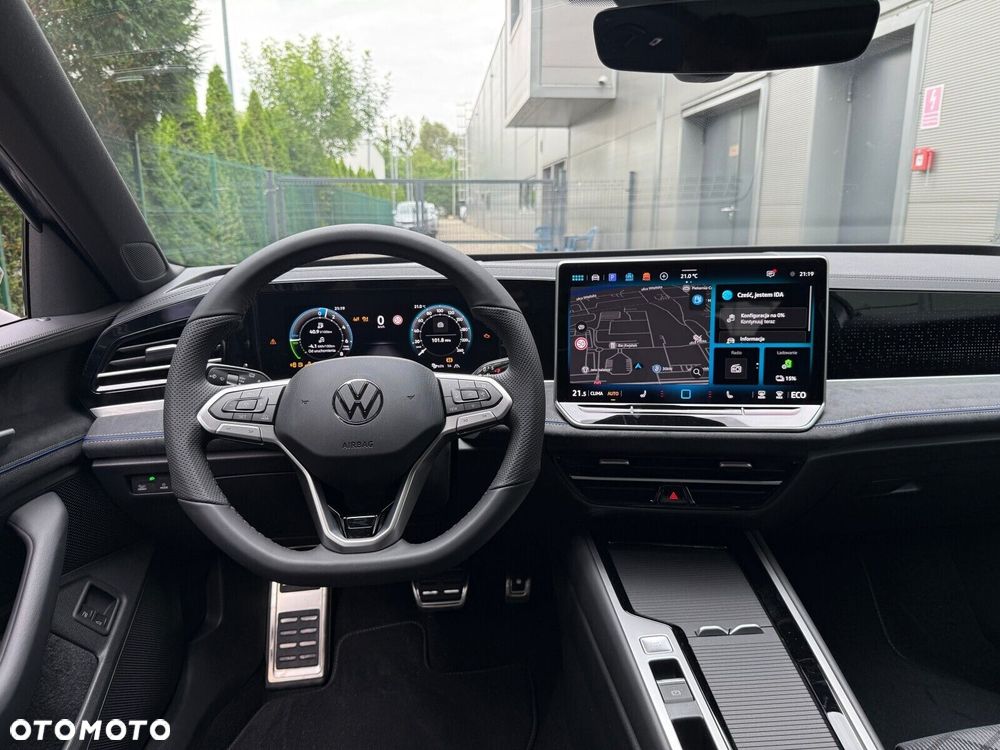 Volkswagen Passat Variant 1.5 TSI eHybrid PHEV 200kW R-Line Plus DSG - 16