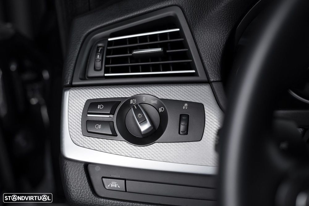 BMW 535 d xDrive Pack M Auto - 28