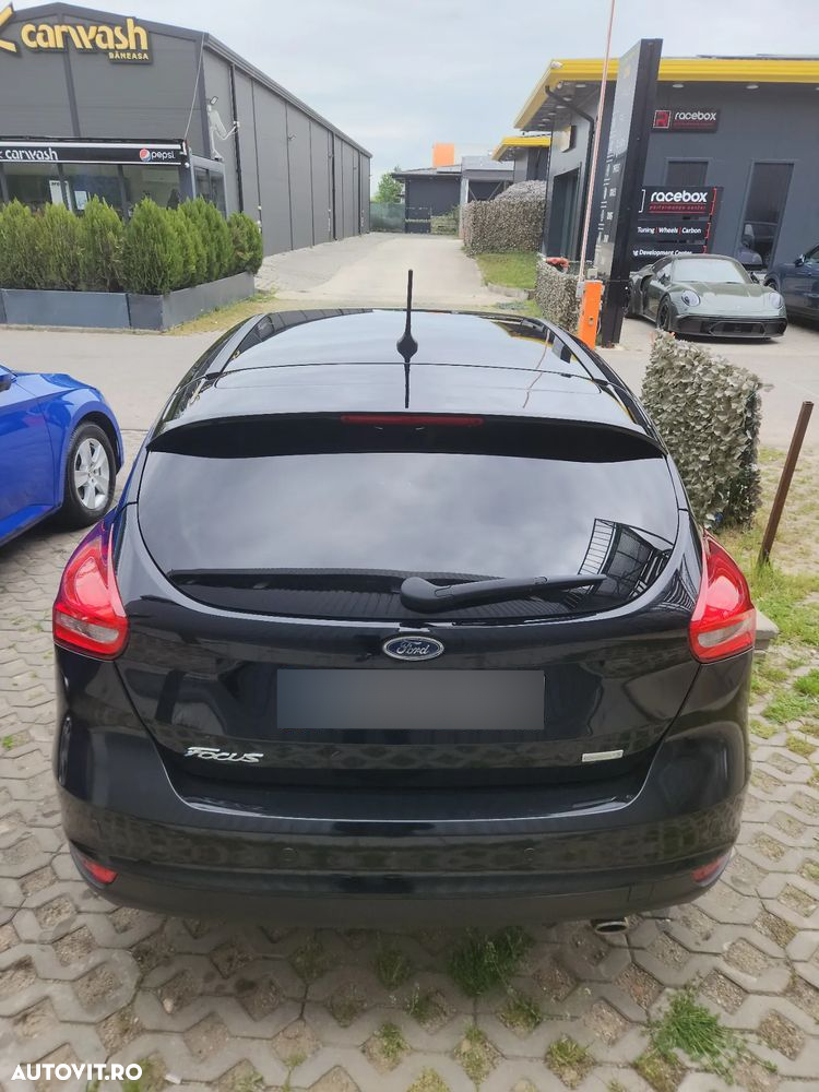 Ford Focus 1.5 Ecoboost Titanium - 16